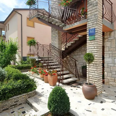 Apartmán Lory *