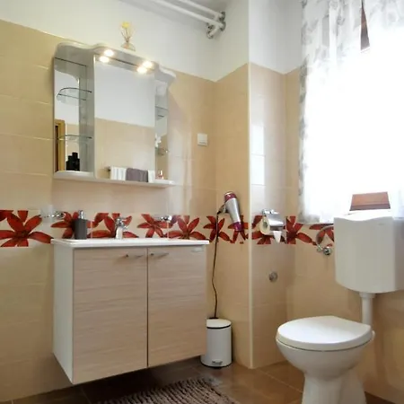 Lory Apartmán *