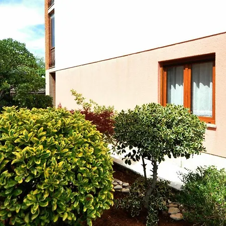 Lory Apartmán *